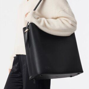 NWT BEIS Wicked Tote in Black